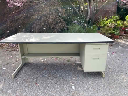 Photo of free Big desk (Los Altos Hills) #1