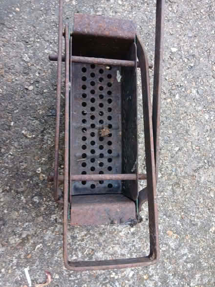 Photo of free Eko-Mania Paper Log Briquette Maker Steel (Welwyn AL6) #3