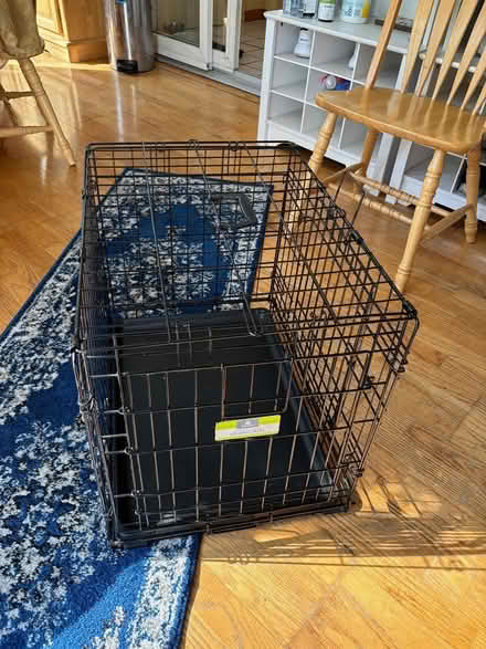 Photo of free Dog Crate -- small (Arlington) #1