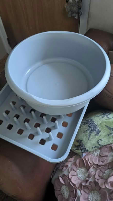 Photo of free Washing up bowl and drying rack (Freehold LA1) #1