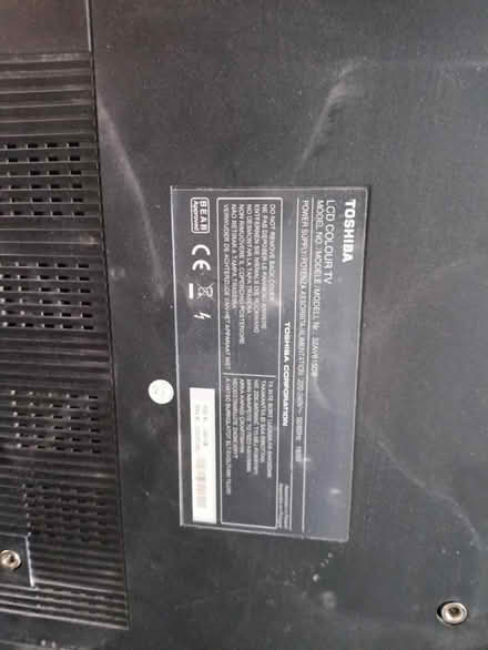 Photo of free Toshiba 32 inch LCD tv, not smart (East Finchley, N2) #2