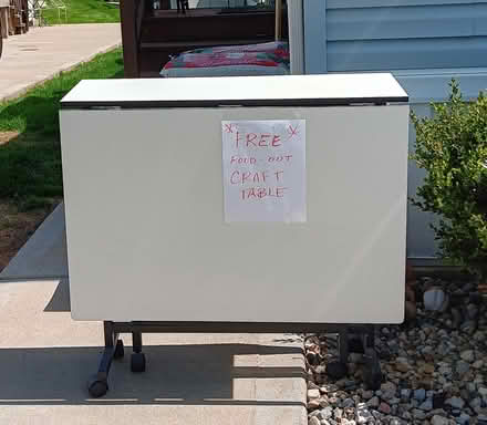 Photo of free Fold out craft table (Crown Point Indiana) #1