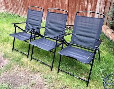 Photo of free Garden table x chairs (LE2) #3