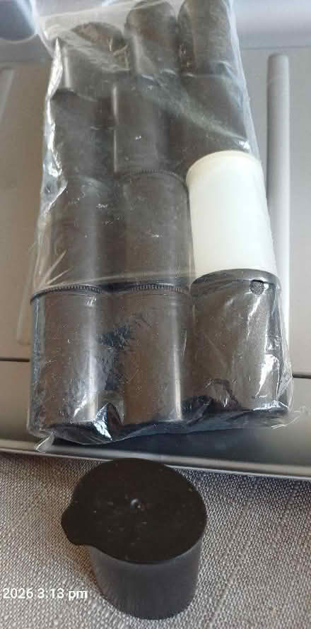 Photo of free empty film canisters (Cam GL11) #1