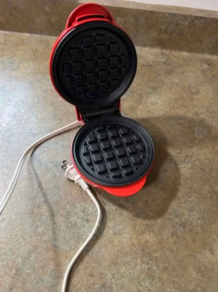 Photo of free Nostalgia MyMini Waffle Maker (Pittsford) #3