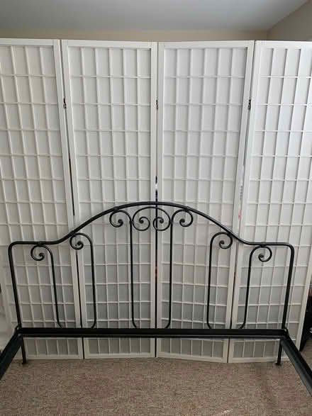 Photo of free Queen iron bed (San Anselmo near Andronico’s) #4