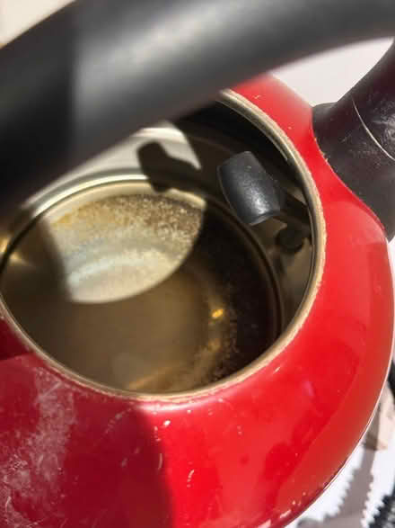 Photo of free Red kettle (Jewellery Quarter B1) #3