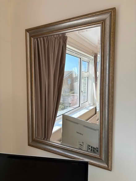 Photo of free Large mirror (CM1 Broomfield) #1
