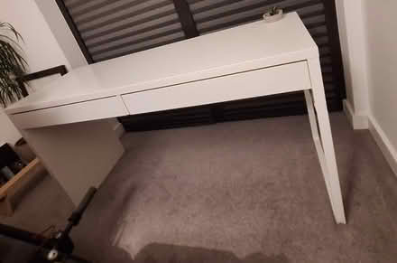Photo of free Ikea White Desk (SE17) #2