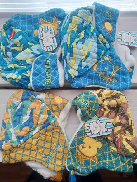 Photo of free baby socks and 4 baby winter hats (little ferry) #1