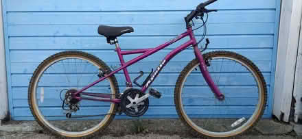 Photo of free 2 cycles (Lower Morden SM4) #1