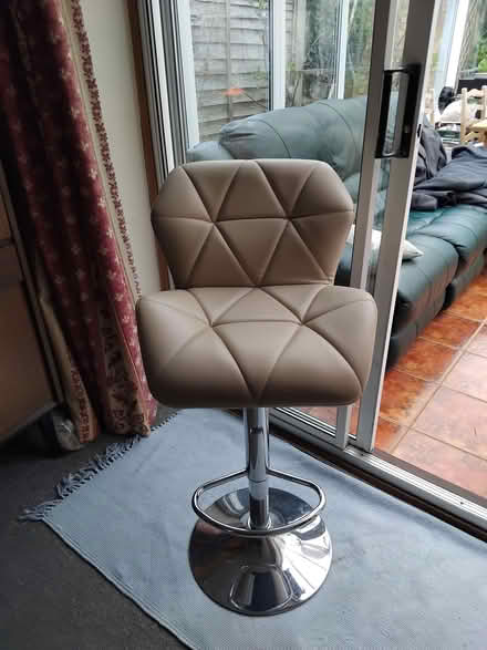 Photo of free Swivelling kitchen barstool (Ringwood BH24) #1