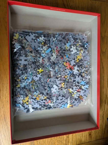 Photo of free JIGSAW 1000 pieces (unopened) (Parkwood Rainham ME8) #2