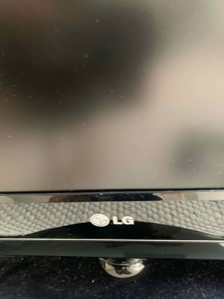 Photo of free lg tv (Near Thornhill square N1) #3