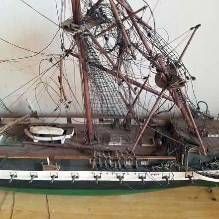 Photo of free Ship Wreck Model (Yonge Eglinton) #3