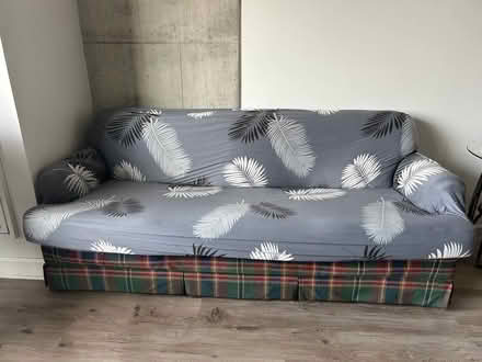 Photo of free 3-Seat Sofa (Vanier) #4