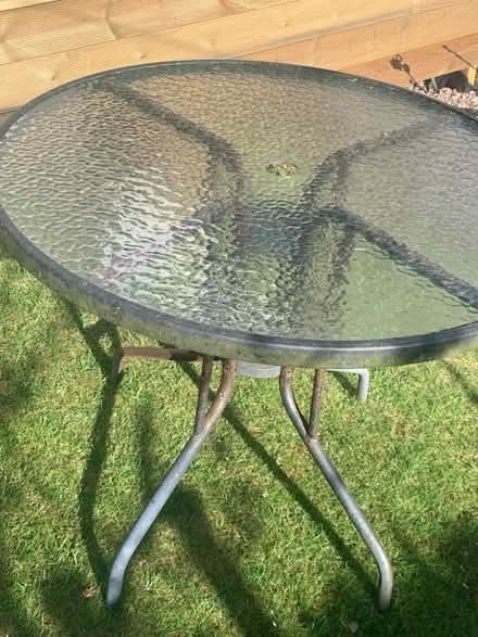 Photo of free Garden Table (Monifieth DD5) #1