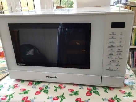 Photo of free Panasonic microwave (Amersham Common HP7) #1