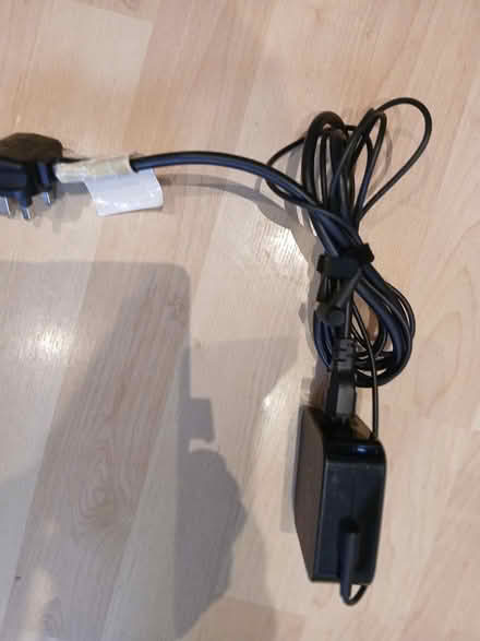 Photo of free ASUS X550C Laptop W10 Boot Issue (B90 shirley) #3