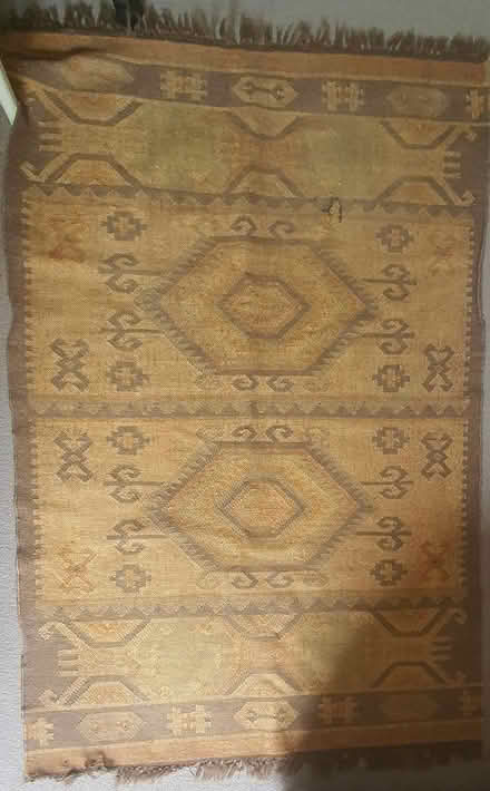 Photo of free rug (Archway N19) #1