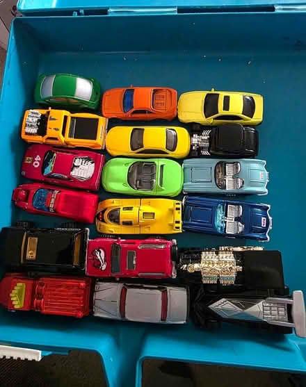 Photo of free 18 matchbox & hot wheel cars (Southeast Wheaton) #1