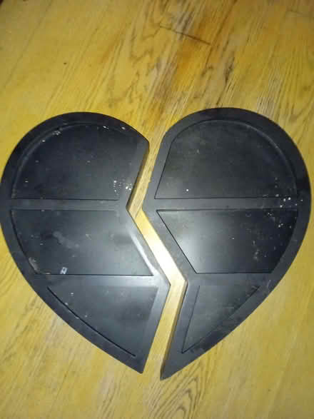 Photo of free Heart shaped shelves (Blacklands TN34) #2