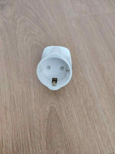 Photo of free EU-UK adaptor (Broadheath WA14) #2
