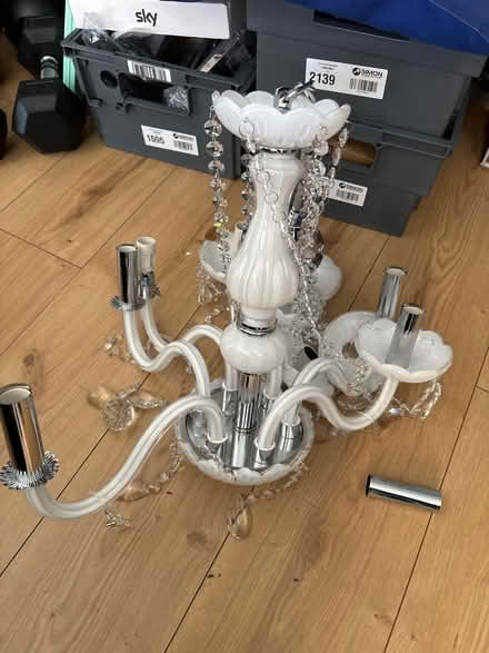 Photo of free Chandelier light for area and craft (Cheadle hulme SK8) #1
