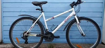 Photo of free 2 cycles (Lower Morden SM4) #2