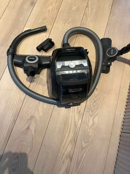 Photo of free Miele Cylinder Vacuum Cleaner (Forest Hill SE23) #3