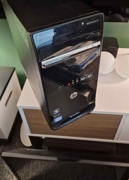 Photo of free Mid tower. No hard drive. (Ludlow SY8) #1