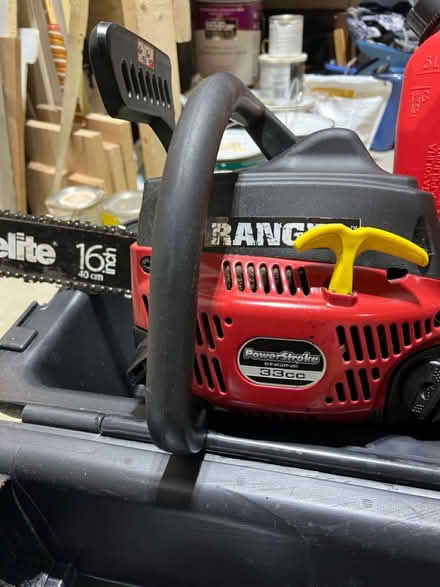 Photo of free Homelite Gas Chainsaw 33cc 16in (Jeanne d’Arc Blvd-Bilberry dr) #2