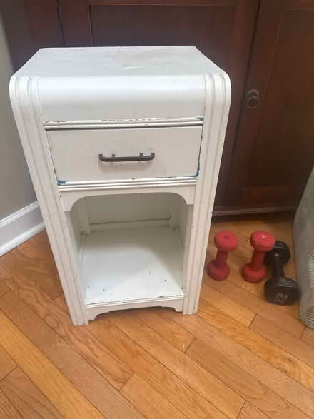 Photo of free 1930’s end table (Hillsmere) #1