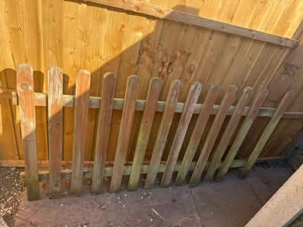 Photo of free Short wooden fence (Stretton, East Staffordshire) #1
