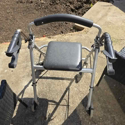Photo of free Walking rollator (Bellingham SE6) #1