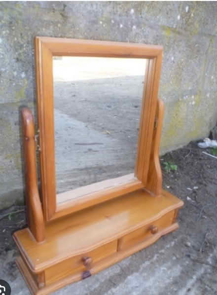 Photo of free Dressing table mirror with single drawer (St Ann's Wells Gardens area BN3) #1