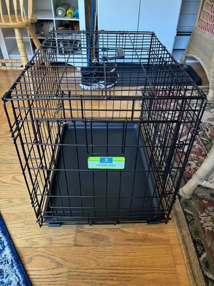 Photo of free Dog Crate -- small (Arlington) #3