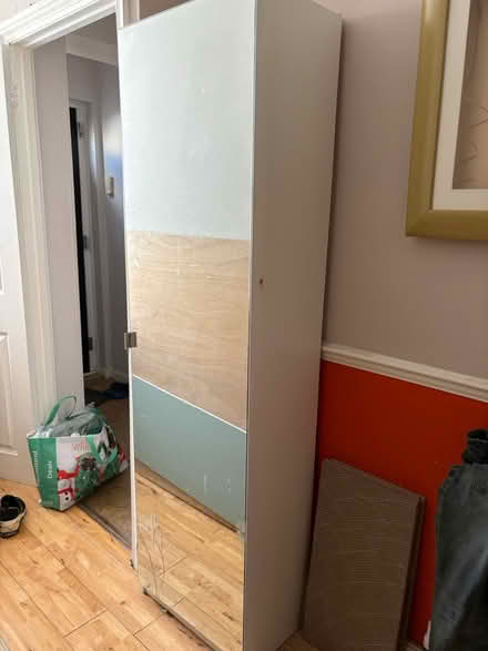 Photo of free Shoes cabinet (TW13) #1