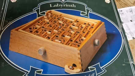 Photo of free Labyrinth solitaire game. (Stone Cross BN23) #1