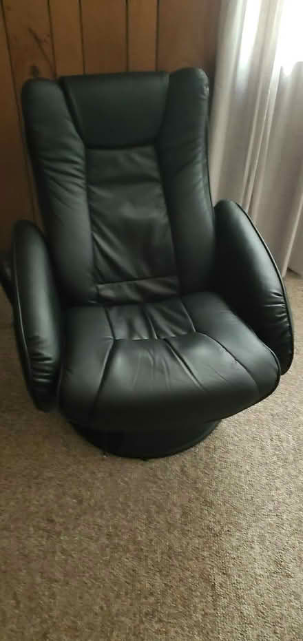Photo of free Chair (Leesville Rd) #1