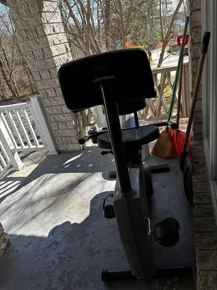 Photo of free exercising stationary bicycle (Ayer) #1