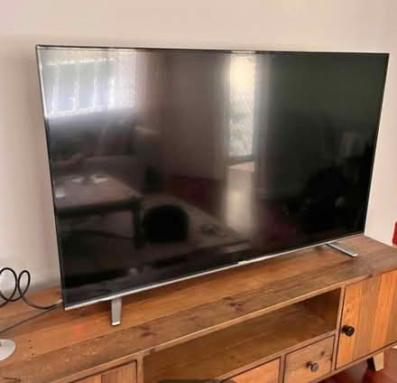 Photo of a digital tv working with hdmi (Langley Green B68) #1
