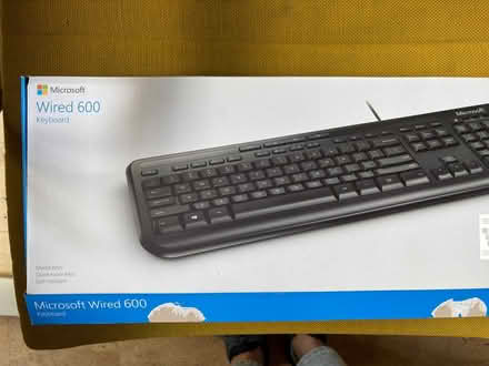 Photo of free Microsoft 600 wired keyboard (Wargrave RG10) #2