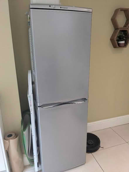 Photo of free Hotpoint fridge & freezer (Sands End SW6) #1