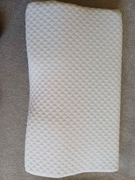 Photo of free Memory Foam Contour Pillow - White/Cream (Orgreave S13) #1
