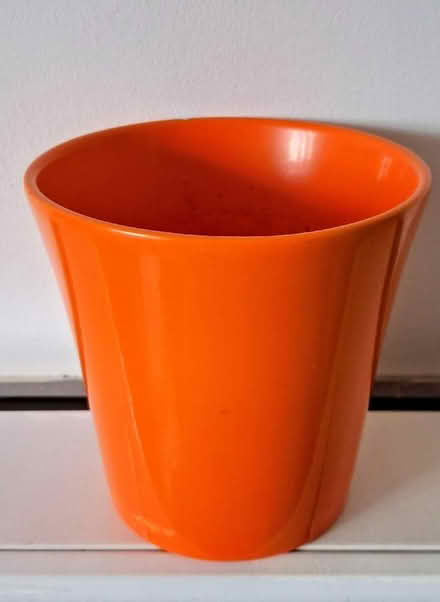 Photo of free Indoor plant pot (Bellevue EH7) #1