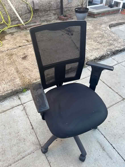 Photo of free Office chair #2 (Br2 8da) #2