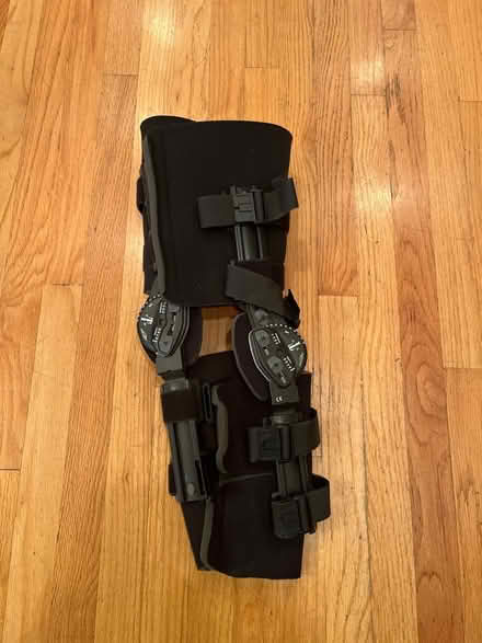 Photo of free Full leg/Knee brace (West San Jose) #1