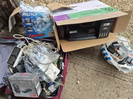 Photo of free Mixed household bits & bobs (Feltham TW13) #1