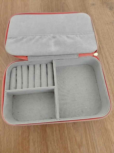 Photo of free Jewellery box (Broadheath WA14) #2